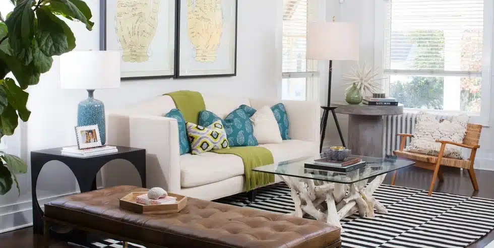 Striped living room rug in modern living room.